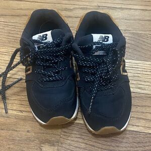 New Balance Kids Black and Tan Sneakers